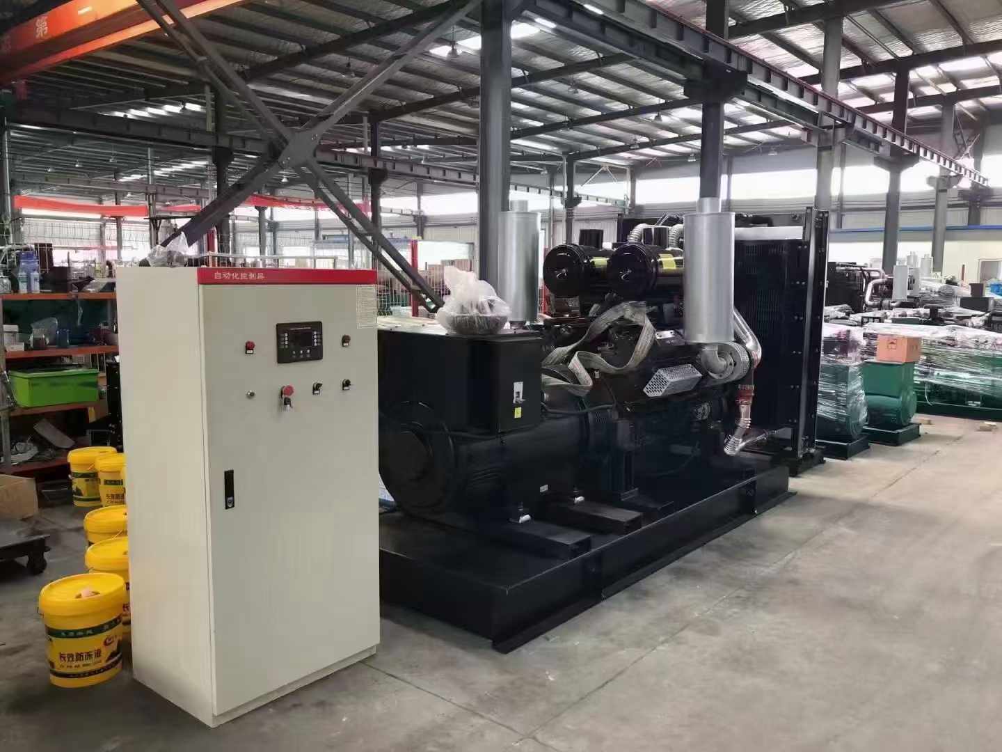 柏乡柴油发电机运行时的噪音和振动水平如何？