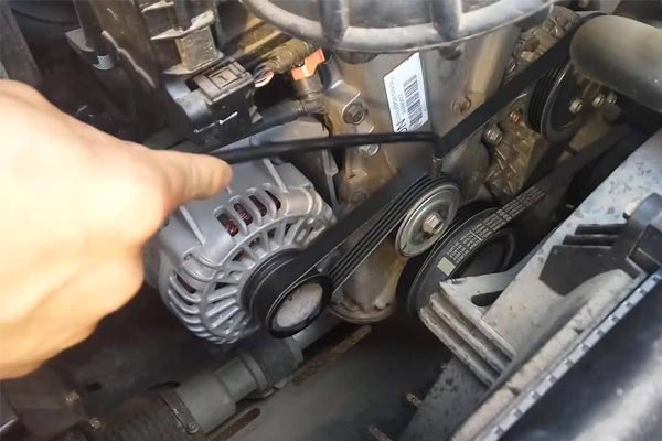 柏乡转速传感器的工作原理是什么？