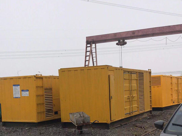 柏乡100kw柴油发电机组每小时油耗？