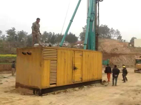 柏乡如何判断水冷式机油散热器密封件是否需要更换？